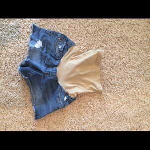 Maternity shorts